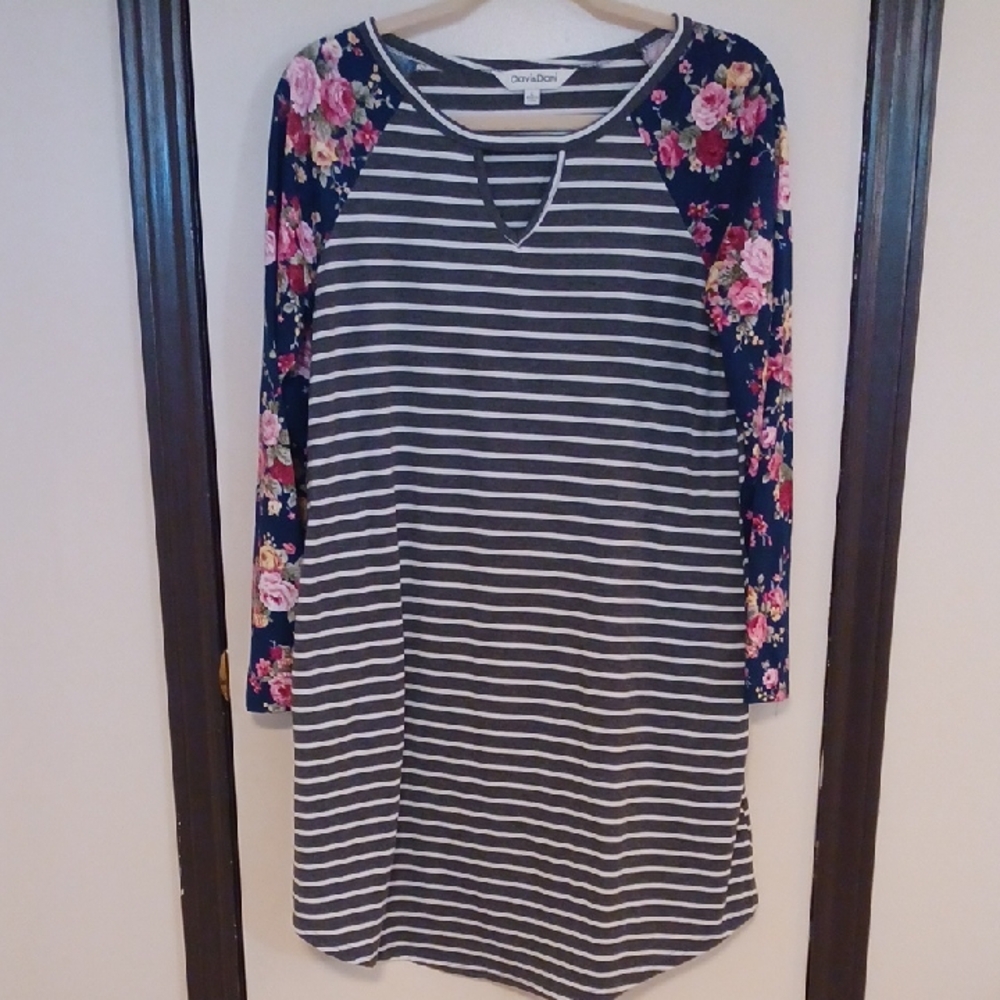 DAVI & DANI Navy Floral and Striped Long Sleeve Dress